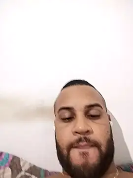 Jonathanbarreto online show from April 2026 03:28:02 AM