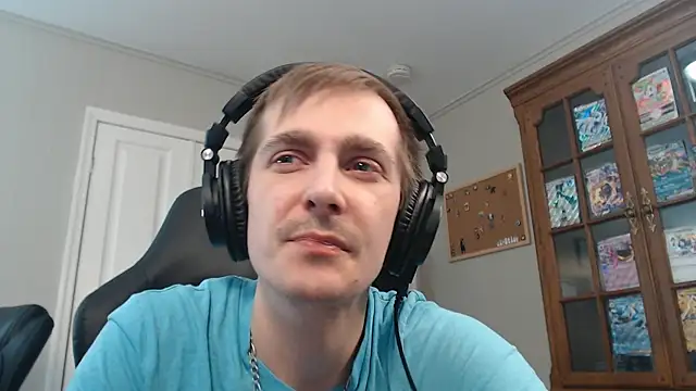 Snapshot of CasuallyCorrupt chatting on December 2025 06:34:02 AM CasuallyCorrupt online show from December 2025 06:34:02 AM