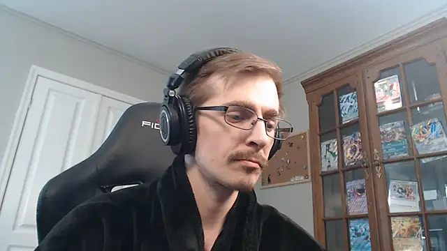 Snapshot of CasuallyCorrupt chatting on December 2025 05:59:02 AM CasuallyCorrupt online show from December 2025 05:59:02 AM