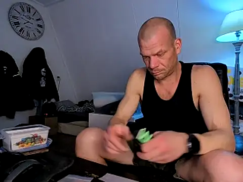 Snapshot of Kinky_Play1 chatting on February 2026 06:45:01 PM Kinky Play1 online show from February 2026 06:45:01 PM