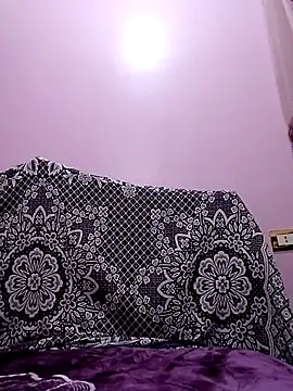 SandyAmr online show from October 2025 07:23:01 AM