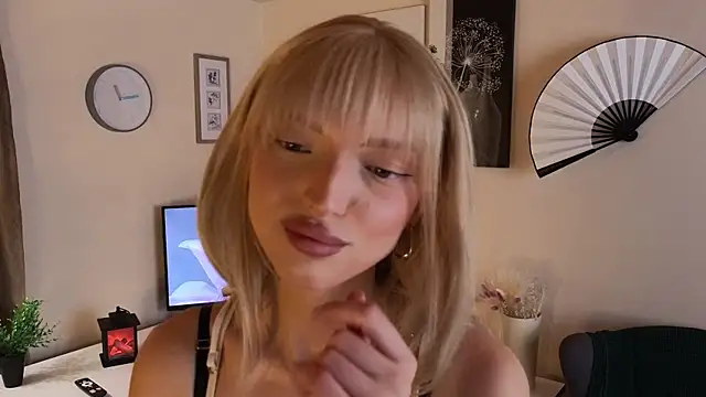 Kaily Ceys online show from November 2025 11:21:01 AM