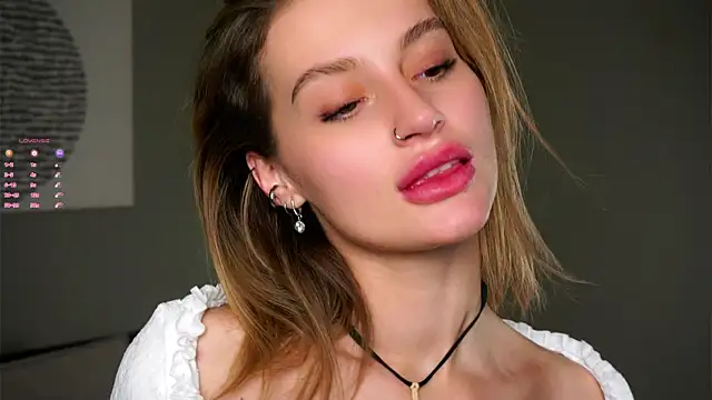 Snapshot of buvei chatting on December 2025 02:46:01 PM buvei online show from December 2025 02:46:01 PM