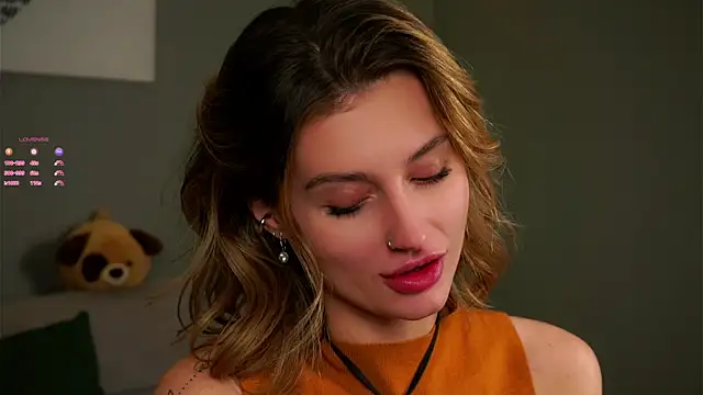 Snapshot of buvei chatting on December 2025 01:30:01 PM buvei online show from December 2025 01:30:01 PM