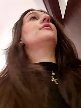 Snapshot of MartaMille chatting on November 2025 08:58:01 AM MartaMille online show from November 2025 08:58:01 AM