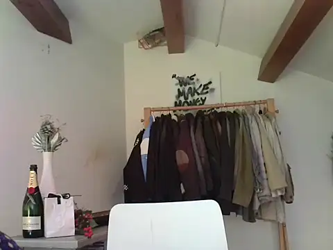 DeboraMee online show from October 2025 03:22:02 PM