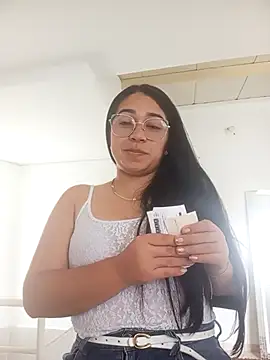 Samara Outdoors online show from November 2025 05:35:01 PM