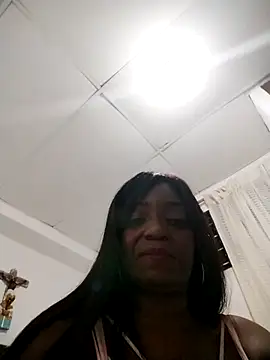 laseducida online show from October 2025 03:34:01 AM