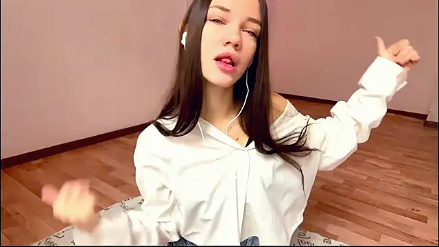 xoxo Rachel online show from November 2025 09:19:02 AM