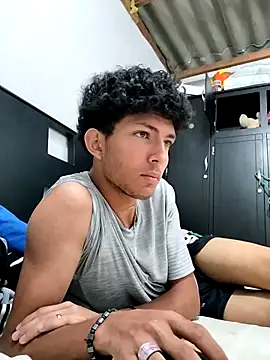 LyliaWood online show from October 2025 02:33:01 AM