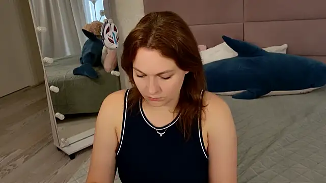 KirraMoss online show from July 2026 09:05:01 AM