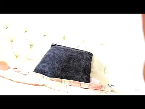 Mel rooss online show from May 2026 06:45:02 PM