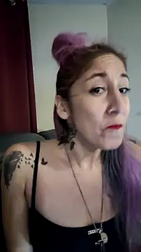 Snapshot of NativePridezEnterprize chatting on November 2025 01:37:01 AM NativePridezEnterprize online show from November 2025 01:37:01 AM