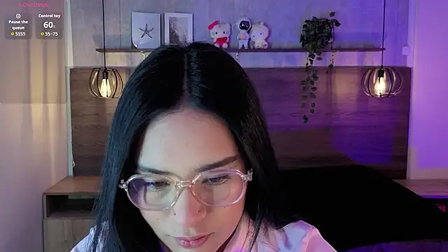 Snapshot of Isa_doux chatting on July 2026 04:40:01 AM Isa doux online show from July 2026 04:40:01 AM