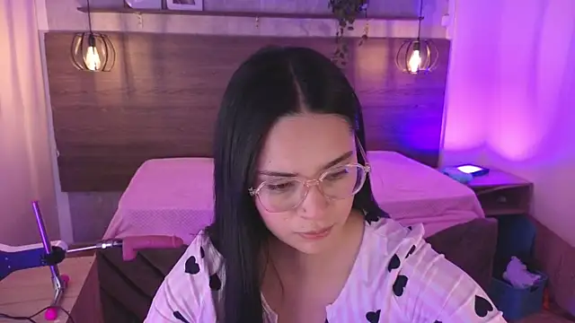Snapshot of Isa_doux chatting on July 2026 03:50:01 AM Isa doux online show from July 2026 03:50:01 AM