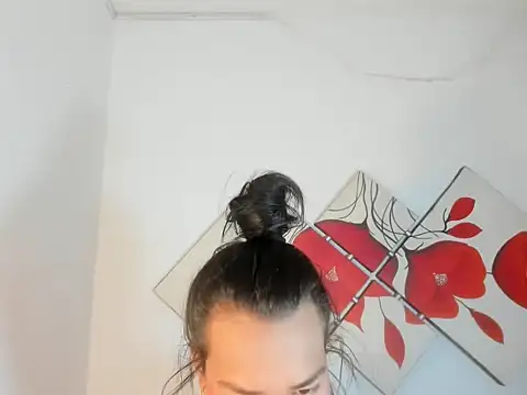 Wednesholestarr online show from November 2025 08:00:01 PM