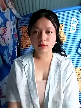 lisa-bae00 online show from April 2026 12:24:01 PM