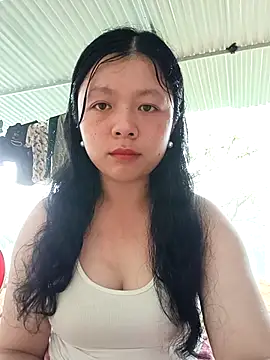 lisa-bae00 online show from May 2026 04:53:02 AM