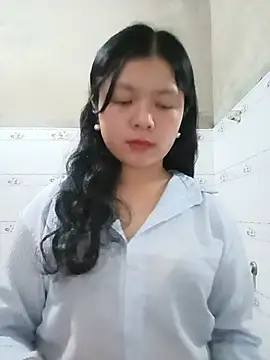 lisa-bae00 online show from May 2026 12:23:02 PM