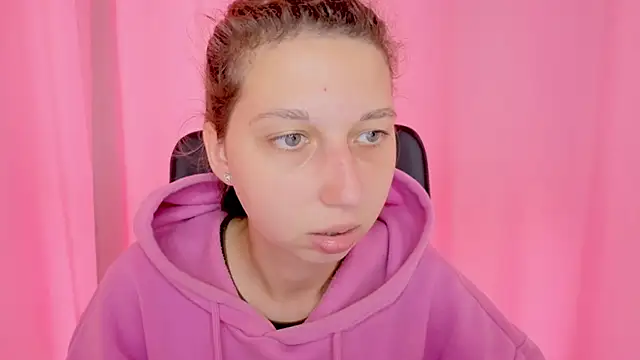 CuteEllii online show from October 2025 09:31:01 AM