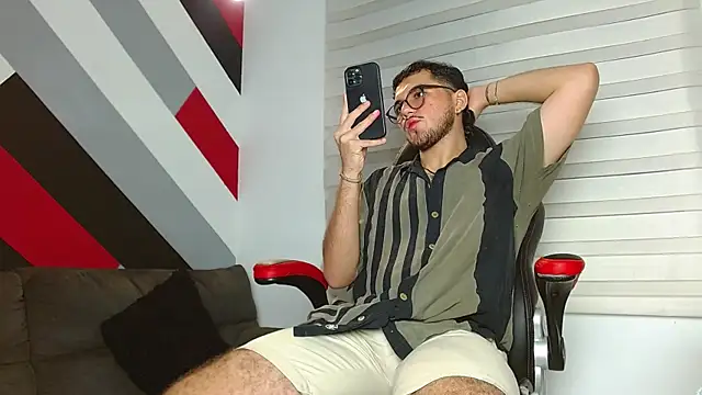 Zac Golden online show from January 2026 11:52:02 PM