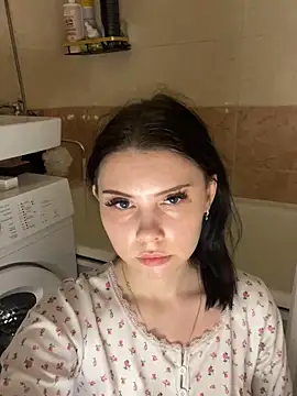 Snapshot of lunaa_bunny chatting on November 2025 07:59:01 PM lunaa bunny online show from November 2025 07:59:01 PM