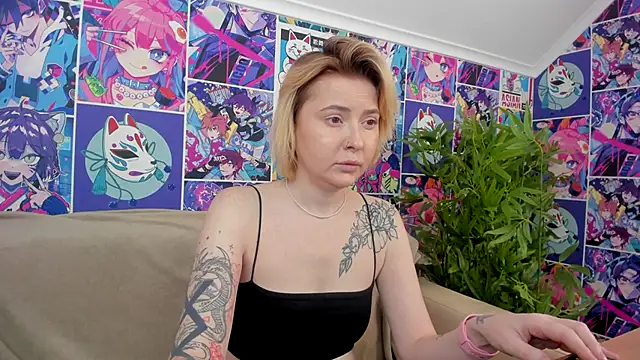 LaylaCookies online show from November 2025 07:09:02 AM