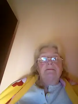 AmyLove353 online show from February 2026 09:40:02 PM