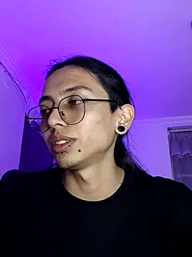 Snapshot of _Astrea_ chatting on February 2026 09:20:02 PM Astrea online show from February 2026 09:20:02 PM