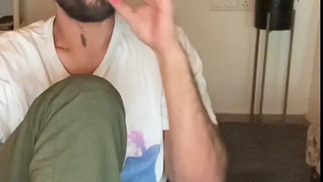 MakeMeAwareAah online show from December 2025 01:27:01 PM