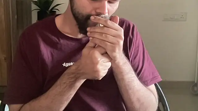 MakeMeAwareAah online show from December 2025 01:56:02 AM