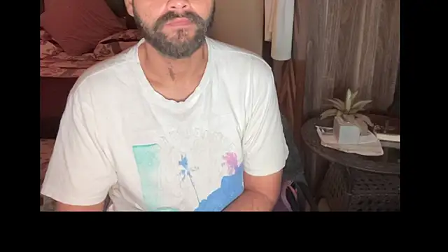 MakeMeAwareAah online show from April 2026 03:28:01 PM