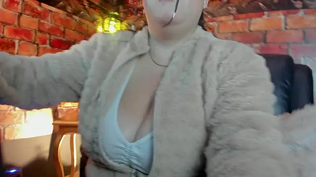 Danna piink  online show from March 2026 10:55:01 AM