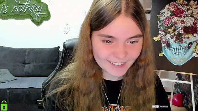 Snapshot of MiraaBloom chatting on March 2026 02:43:01 PM MiraaBloom online show from March 2026 02:43:01 PM