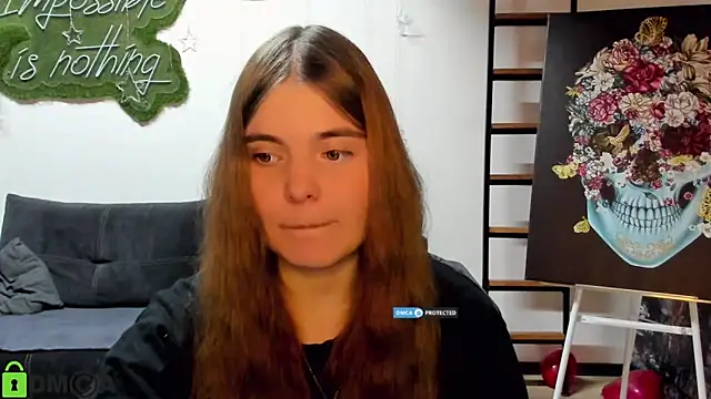 Snapshot of MiraaBloom chatting on March 2026 02:43:01 PM MiraaBloom online show from March 2026 02:43:01 PM