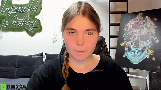 Snapshot of MiraaBloom chatting on April 2026 01:44:02 PM MiraaBloom online show from April 2026 01:44:02 PM