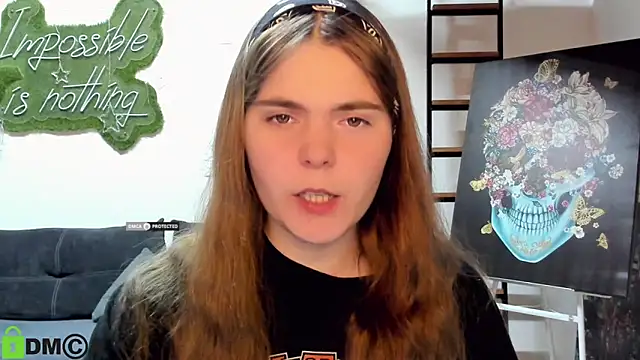 Snapshot of MiraaBloom chatting on April 2026 02:06:01 PM MiraaBloom online show from April 2026 02:06:01 PM