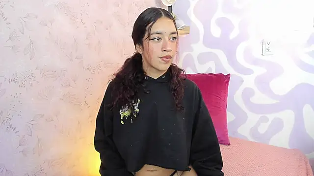 mia scarlett7 online show from April 2026 01:41:02 PM
