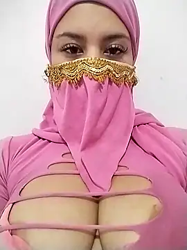 caroline peed online show from November 2025 03:34:02 PM