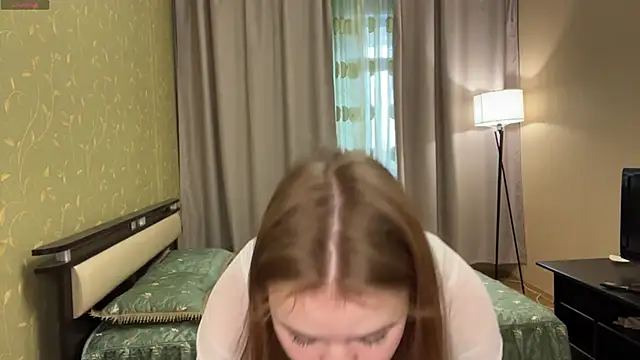 Snapshot of KarlynGow chatting on February 2026 07:45:02 AM KarlynGow online show from February 2026 07:45:02 AM