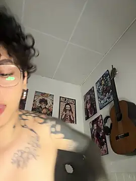 Abby Evanns1 online show from May 2026 01:30:01 PM