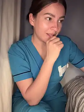 Talia Bonet online show from November 2025 04:00:01 AM