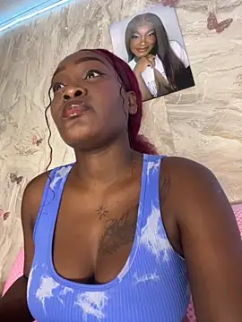 ezlyne-01 online show from November 2025 01:05:02 AM