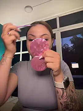 Beella1  online show from November 2025 11:34:02 AM