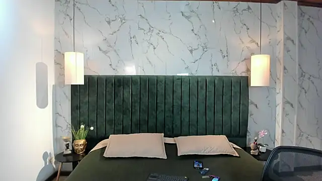 Lil James online show from April 2026 08:03:01 PM