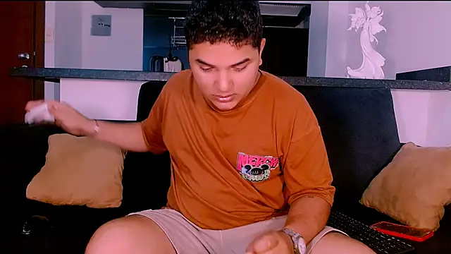 Santo Pecado  online show from October 2025 12:29:01 PM