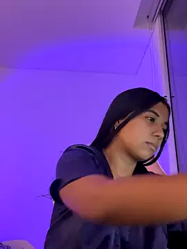 Snapshot of aly_nicols chatting on November 2025 04:23:02 AM aly nicols online show from November 2025 04:23:02 AM