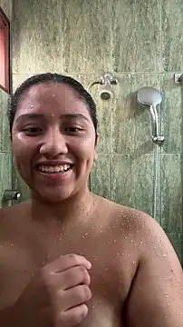 Kmiii21 online show from March 2026 10:20:01 PM