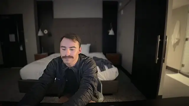 bobbyatx online show from November 2025 07:30:01 AM