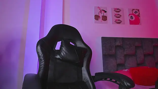 kittymonroe1 online show from May 2026 05:52:02 PM